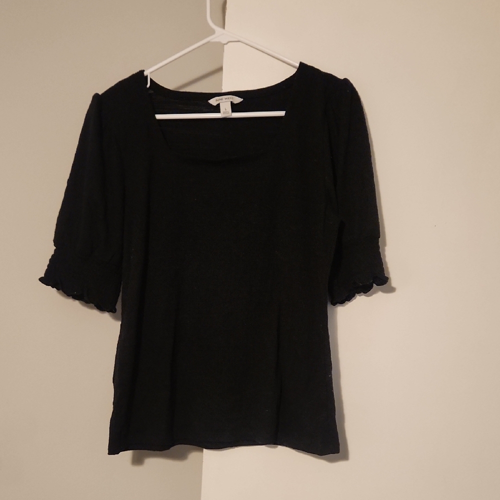 Nine West Black Fitted Ruffled Short Sleeve Blouse